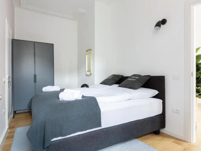 1 Bedroom Suite with balcony