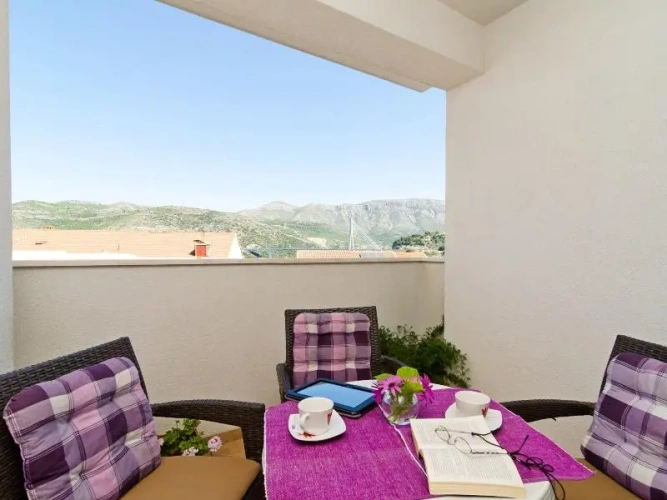 Standard room with balcony