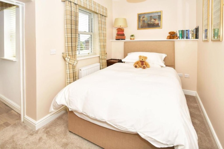 Deluxe Single room