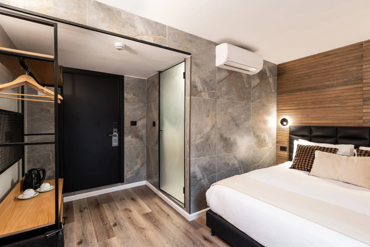 Mulan TLV Hotel