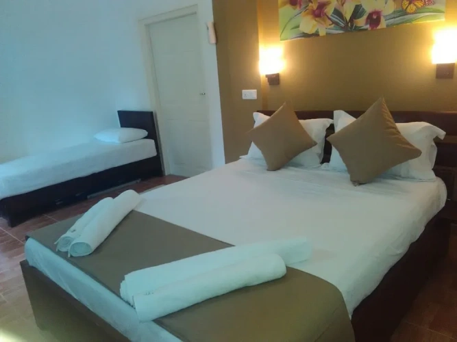 Deluxe Triple room