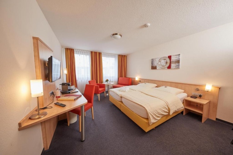 Standard Double room with garden view