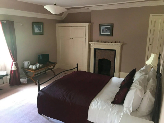 Newburgh House Bed & Breakfast