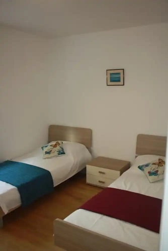 3 Bedrooms Apartment