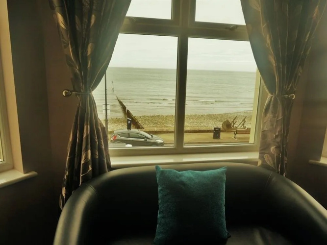 Shoreside Inn