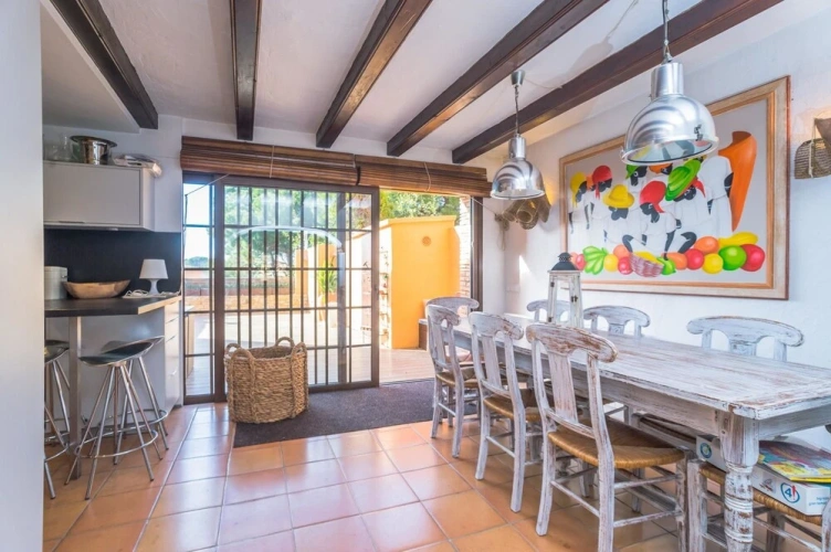 3 Bedrooms Cottage