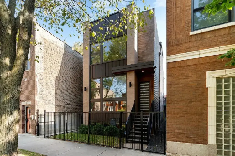 Stunning 5BR Home With 2 Rooftops Sauna Hot Tub