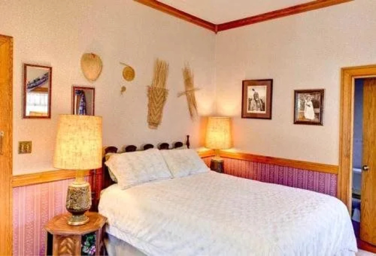 Mariposa Hotel Inn