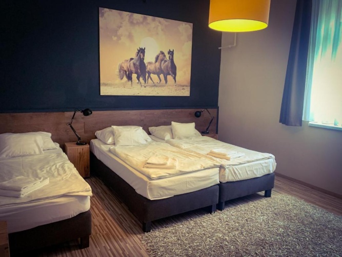 Standard Triple room