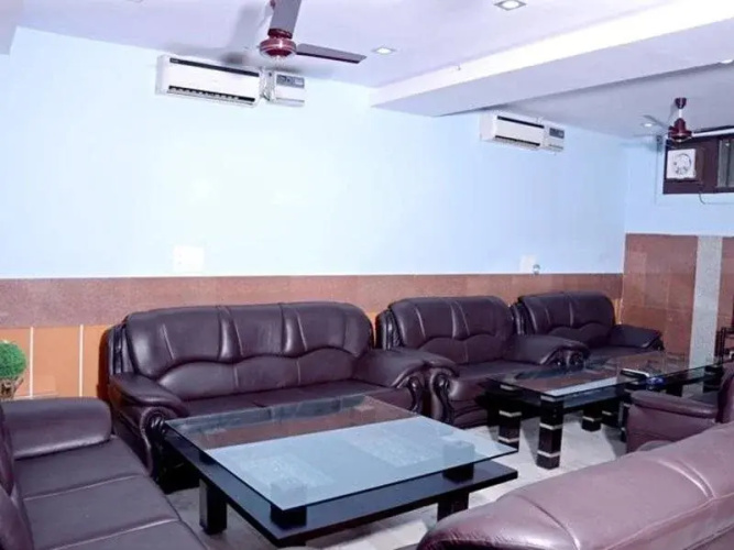 Thind Hotel