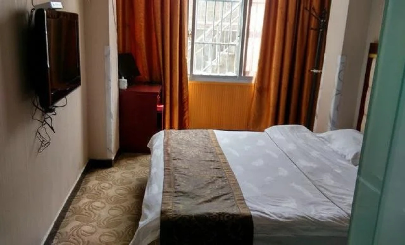 Yulin Kaiyulin Business Hotel