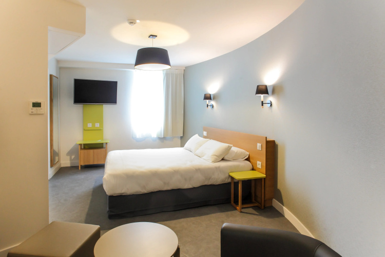 Reseda Hotel