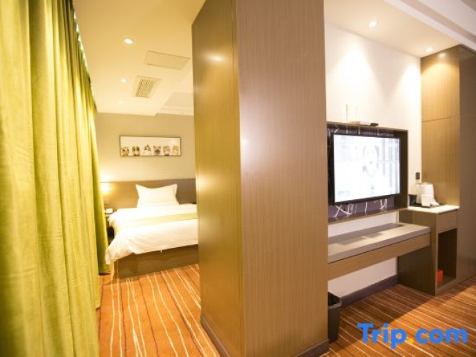 Deluxe Twin Suite