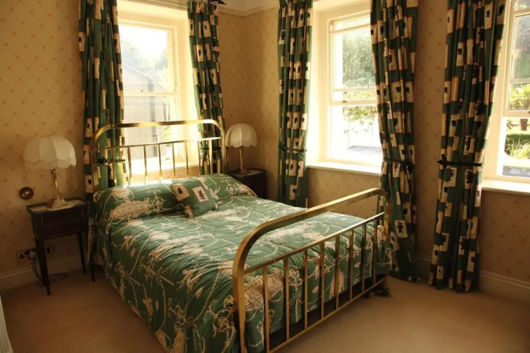 Altamont House