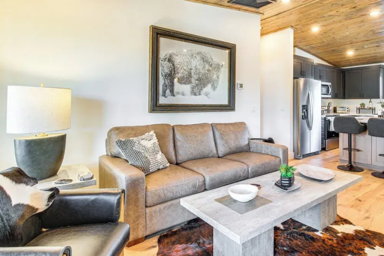 Brand New Modern Mountain Loft in Show Low