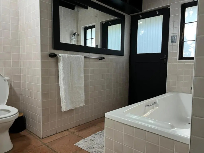 Acoustic Guest House