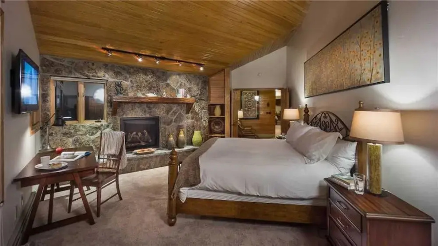 Trails Edge Lodge