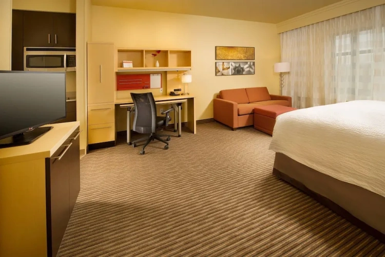 2 Bedrooms Suite