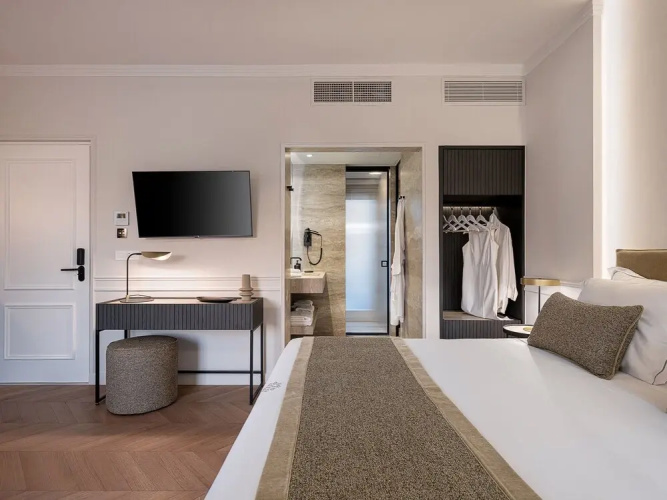 Riviera Suites