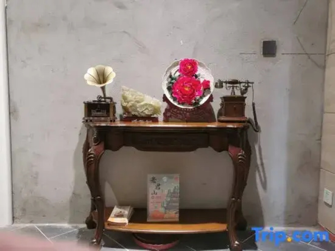 WWR hostel & cafe （old town branch）