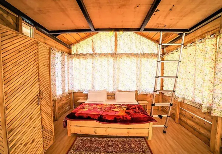 Chirpingi Birdz Resort