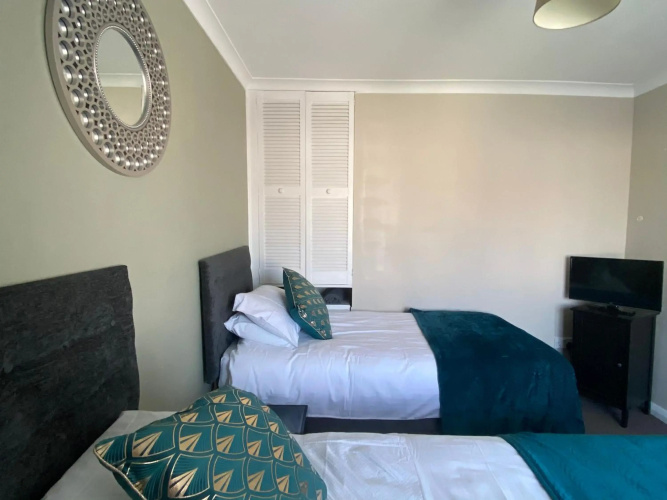 12 Harlesden Road close to ExCel