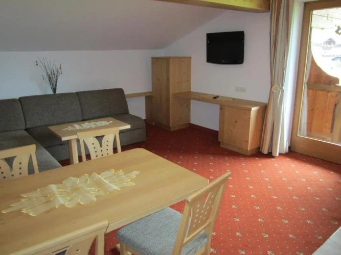 2 Bedrooms Apartment with balcony