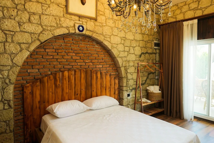 Nuriye Alacati