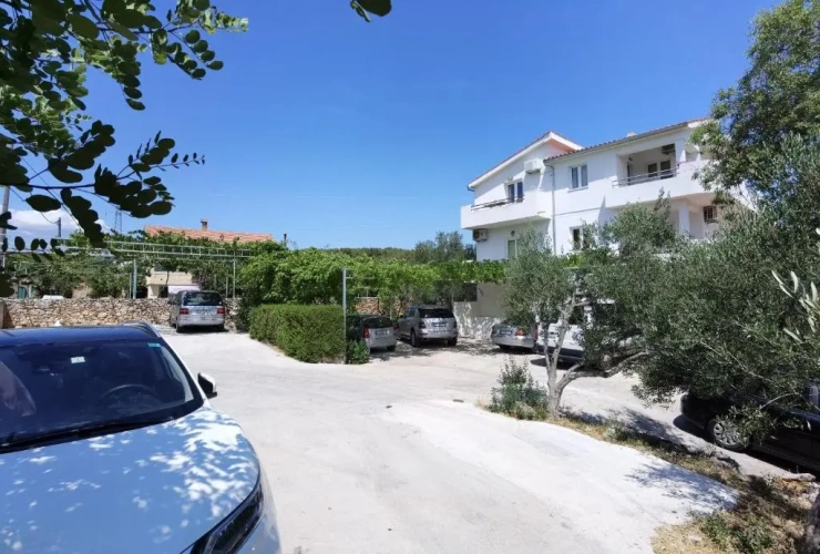 1 Bedroom Apartment with balcony and with city view