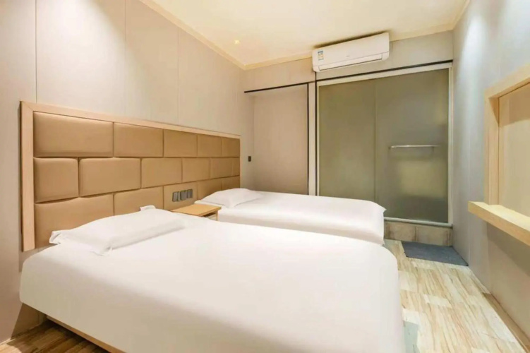 Liufeng Express Hotel