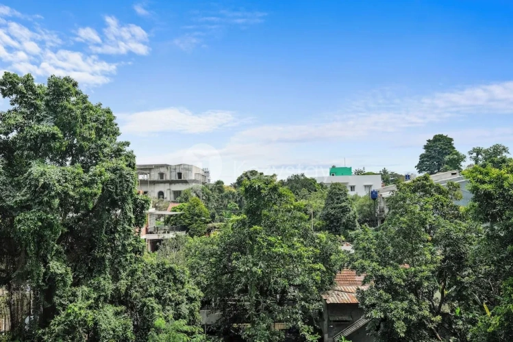 1 Bedroom Apartment with balcony and with city view