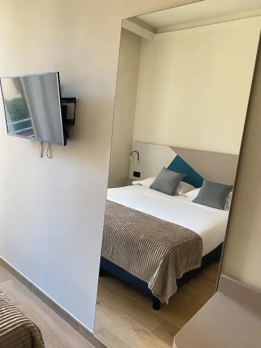 HoneyComb GuestHouse