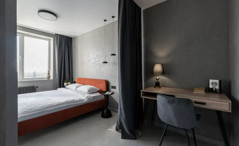 Roomer on Dzerzhinsky Avenue 21