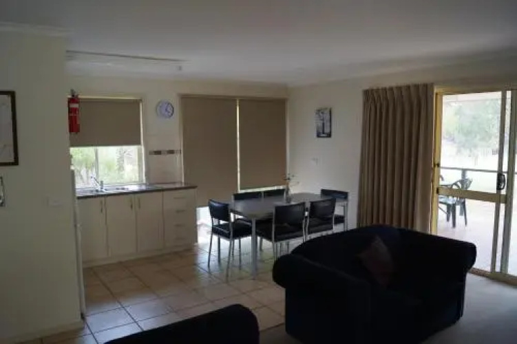 Tooleybuc River Retreat Villas