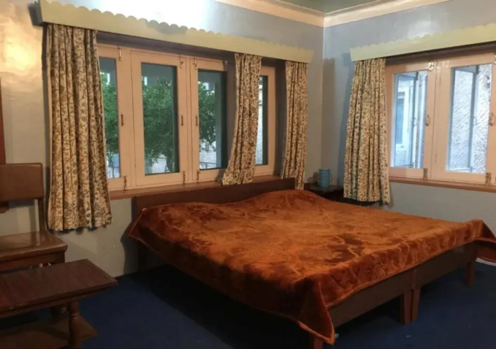 Hotel Humza