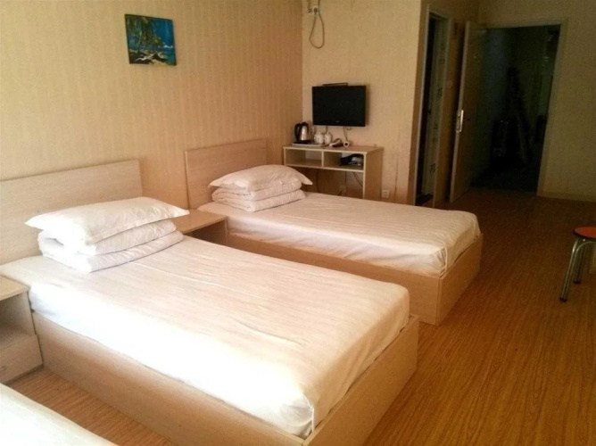 Guorui Baijie Hotel