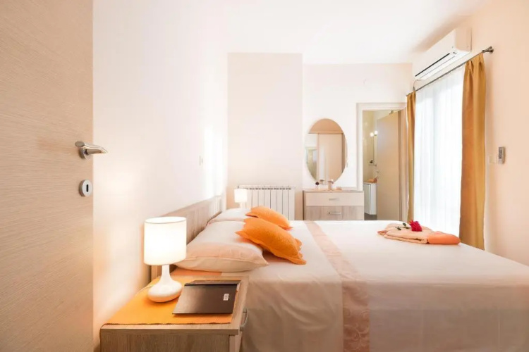 Apartments Pina