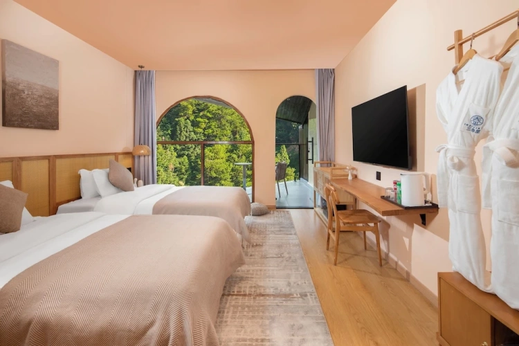 Guest rooms