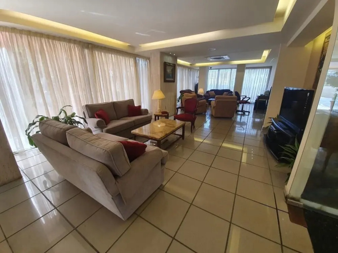 Holiday Home Suites