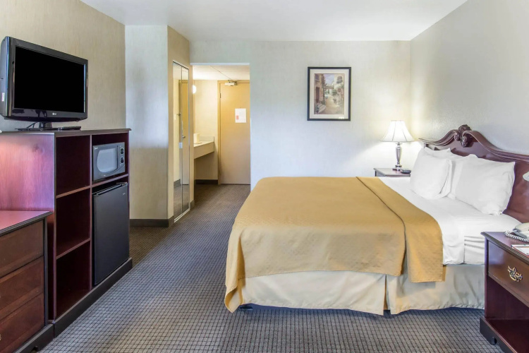 Quality Inn Downtown 4th Avenue