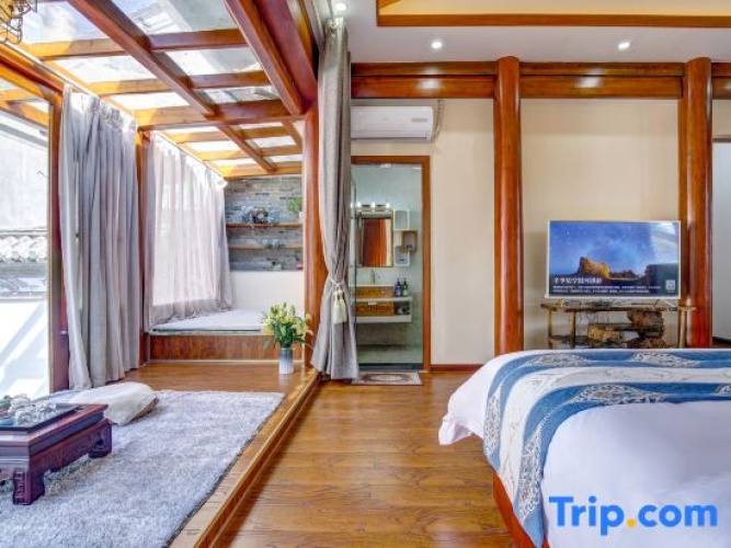 Standard Double room with courtyard view