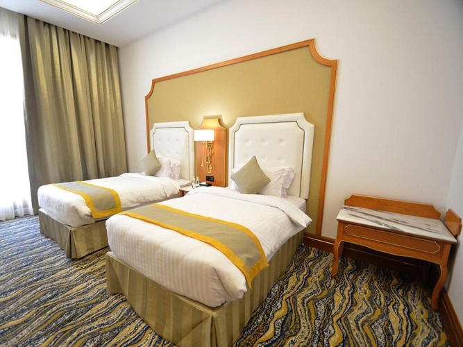 Premier Twin Suite