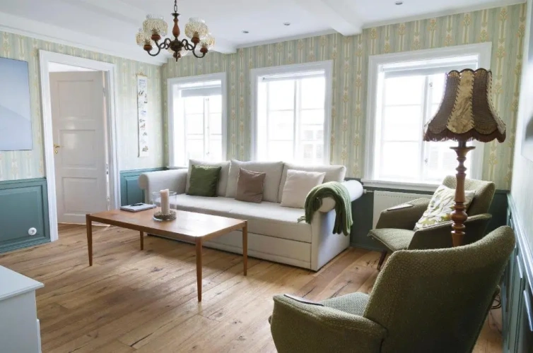 3 Bedrooms Apartment