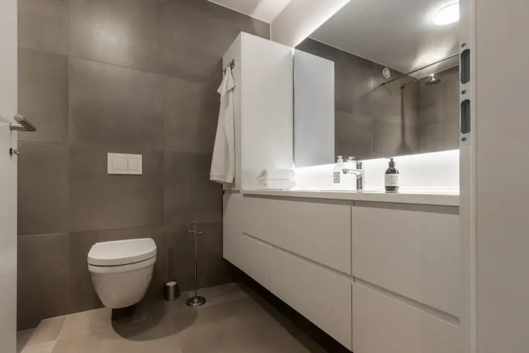Apartment FR8