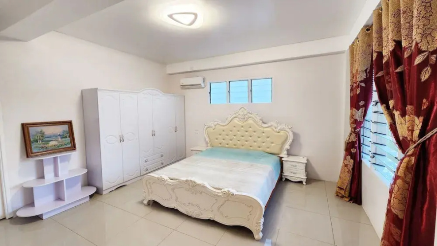 Ocean Heart Hotel