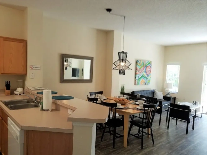 4 Bedrooms Deluxe Cottage