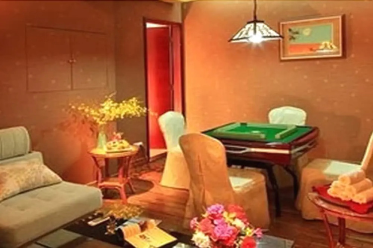 Yelan Bay Resort