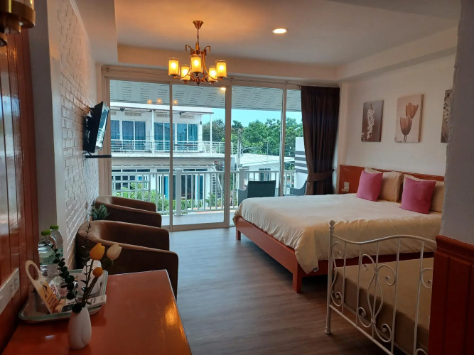 Koh Larn Riviera