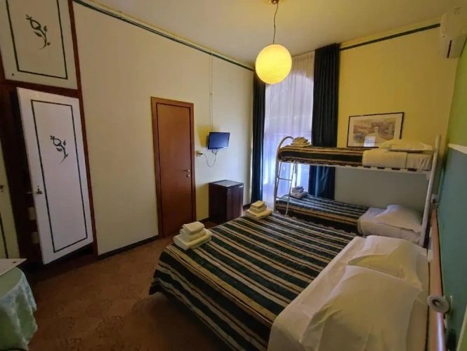 Deluxe Single room