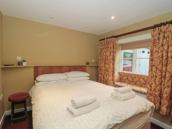 Double Room 2